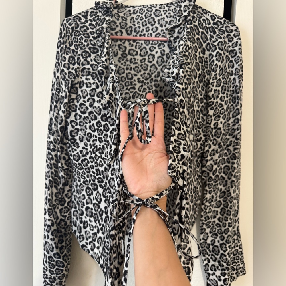 Zara Leopard Print Ruffle Blouse - Picture 3 of 3
